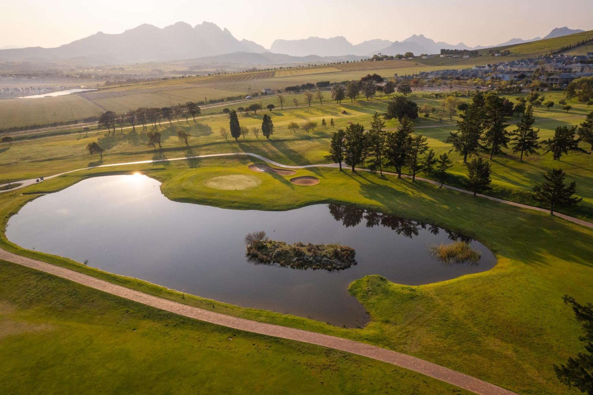 Devonvale Golf&Wine Lodge Stellenbosch Buitenkant foto
