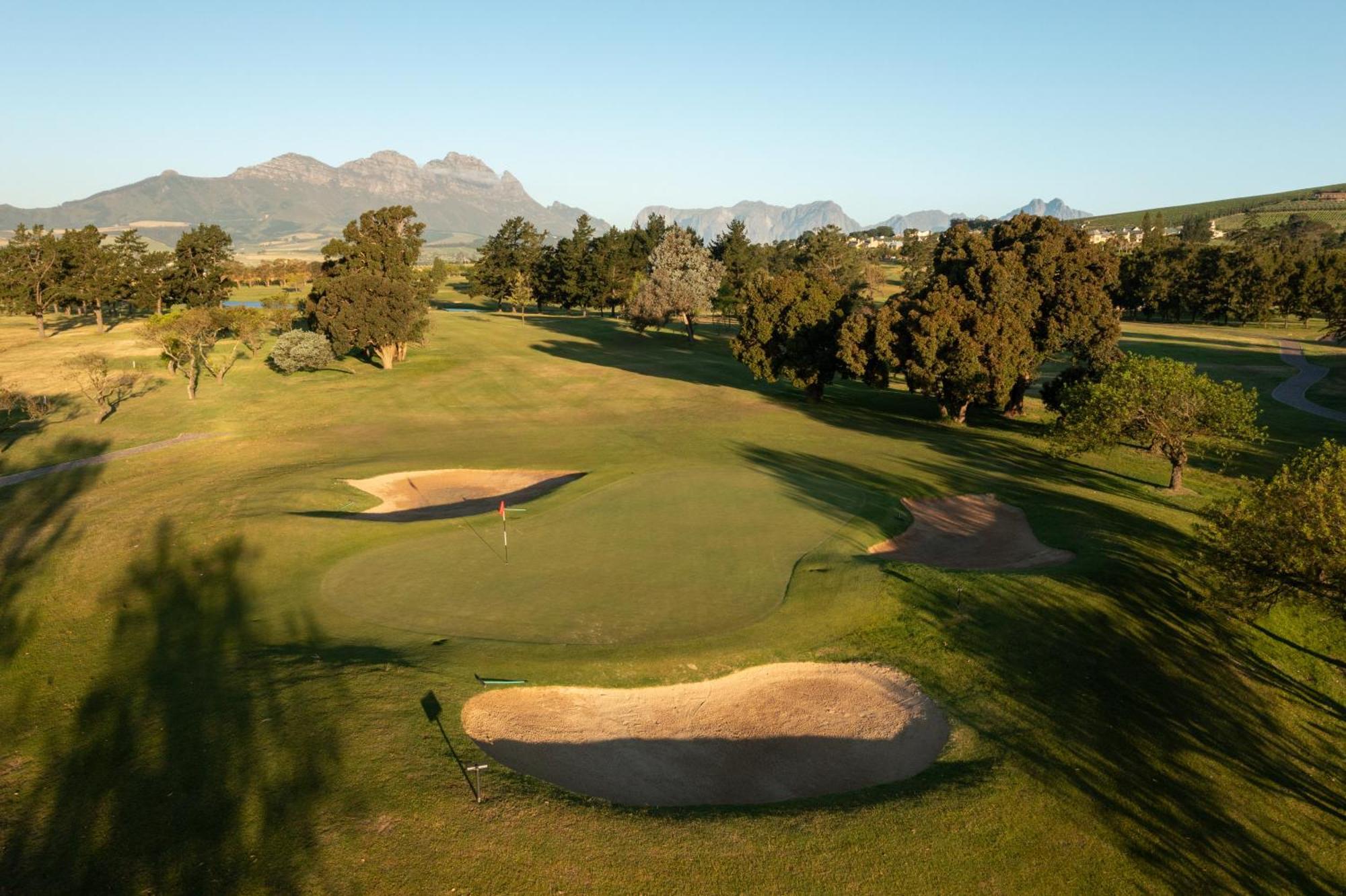 Devonvale Golf&Wine Lodge Stellenbosch Buitenkant foto